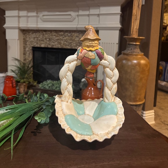 Beautiful Rare Puffed Pillowed Ruffled Cloth Ceramic Basket - Picture 3 of 6